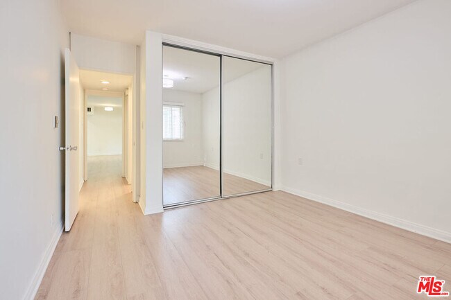 Building Photo - 7712 Pso Del Rey