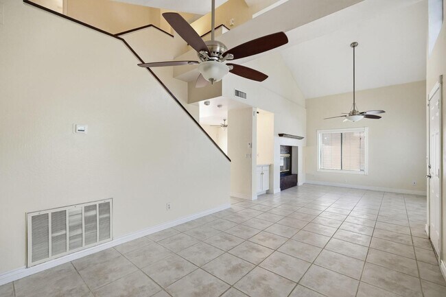 Building Photo - 1333 N Brittany Ln