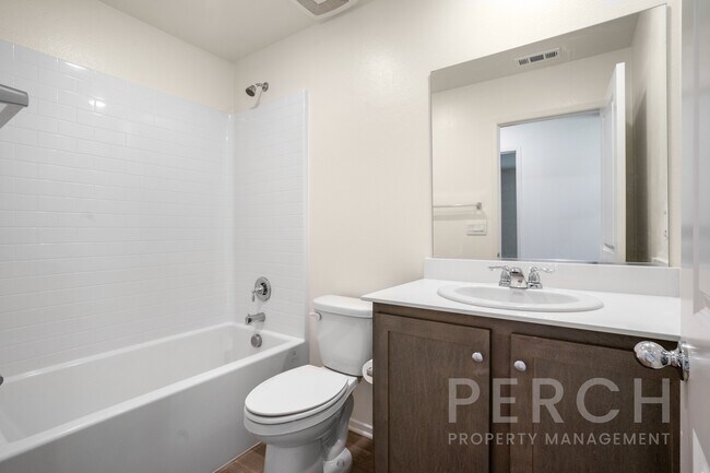 Building Photo - 30540 Altima Ct