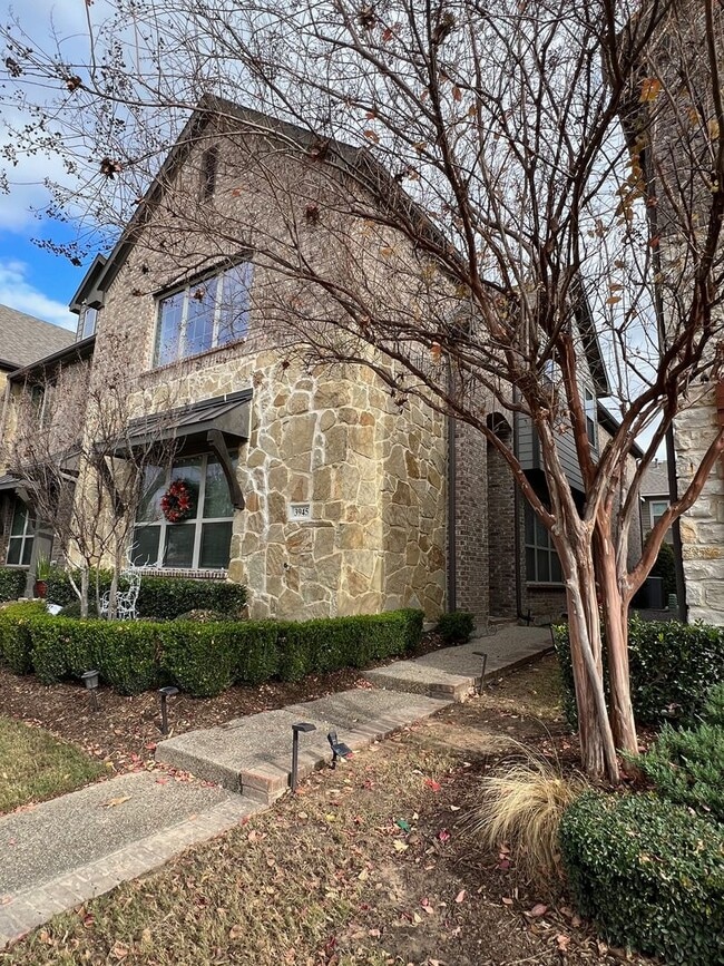 3 Bedroom in Viridian Village in 3945 Cascade Sky Dr