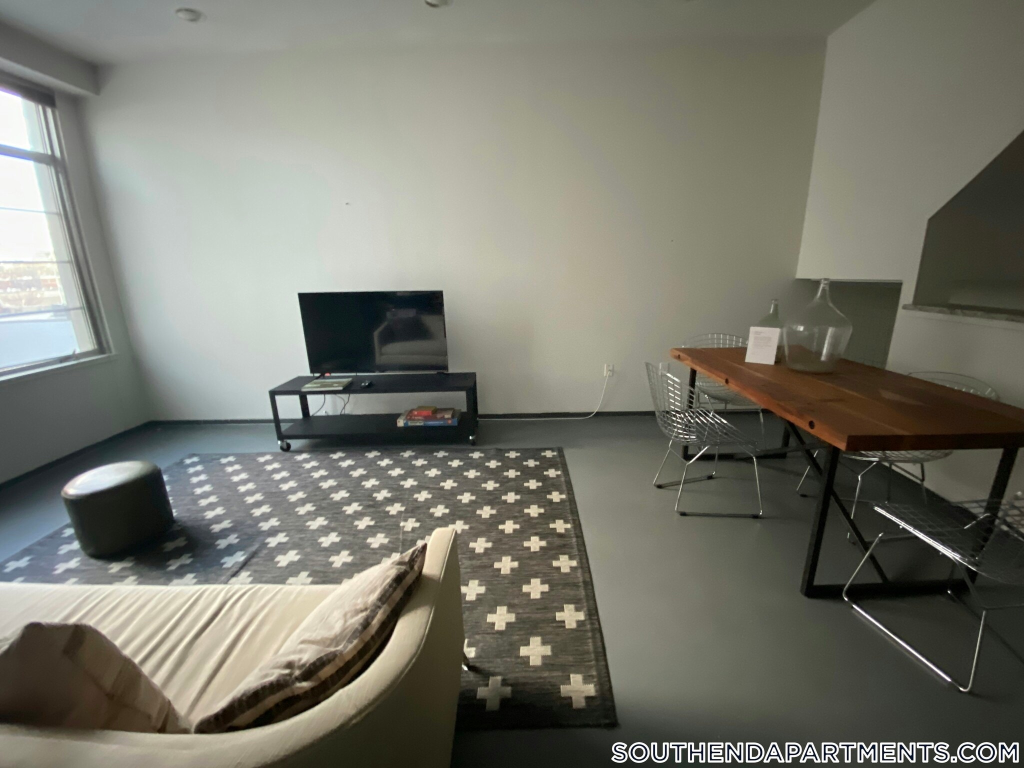 Building Photo - 160 E Berkeley St