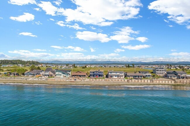 Building Photo - 4183 Sucia Dr