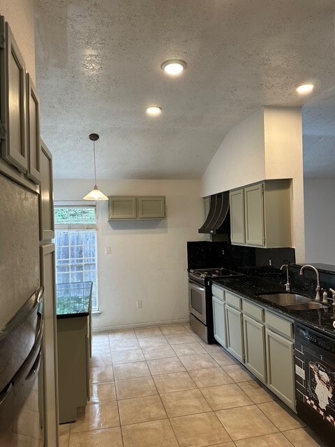 Building Photo - 15907 Vista Del Mar Dr