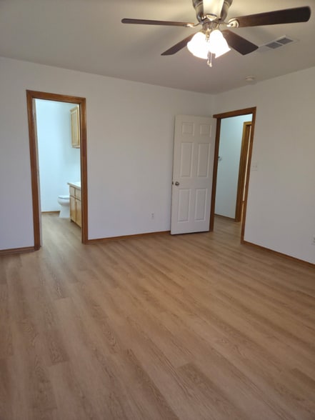 Building Photo - 4204 Magnolia St