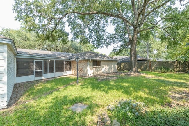 Building Photo - 4011 Flint Creek Dr