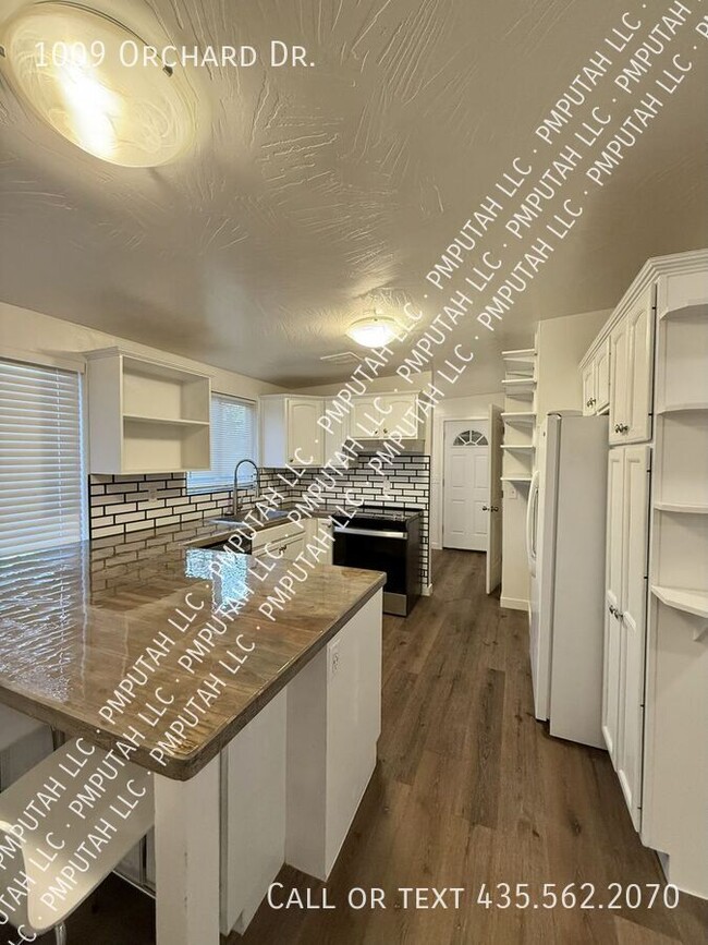 Building Photo - 1009 Orchard Dr