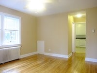 Building Photo - 8405 Greenwood Ave
