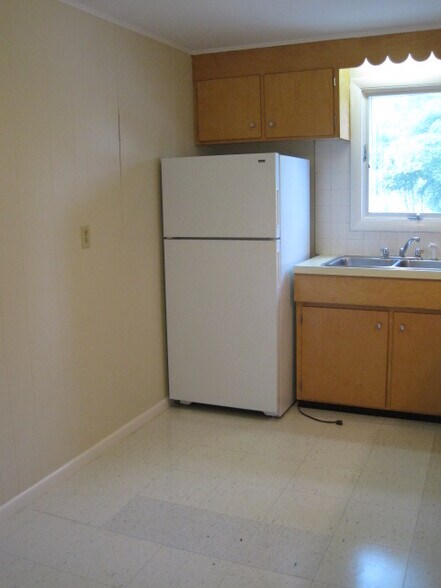 Building Photo - 5 Minott St