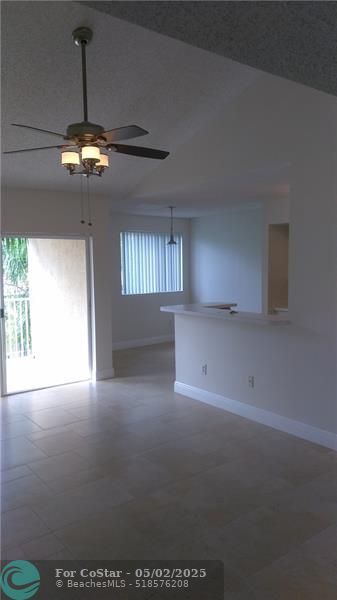 Building Photo - 2640 S University Dr
