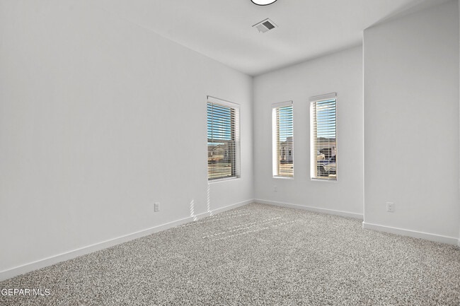 Building Photo - 15165 Destination Ave