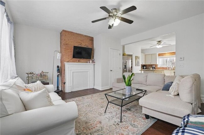 Building Photo - 431 Cedarville St