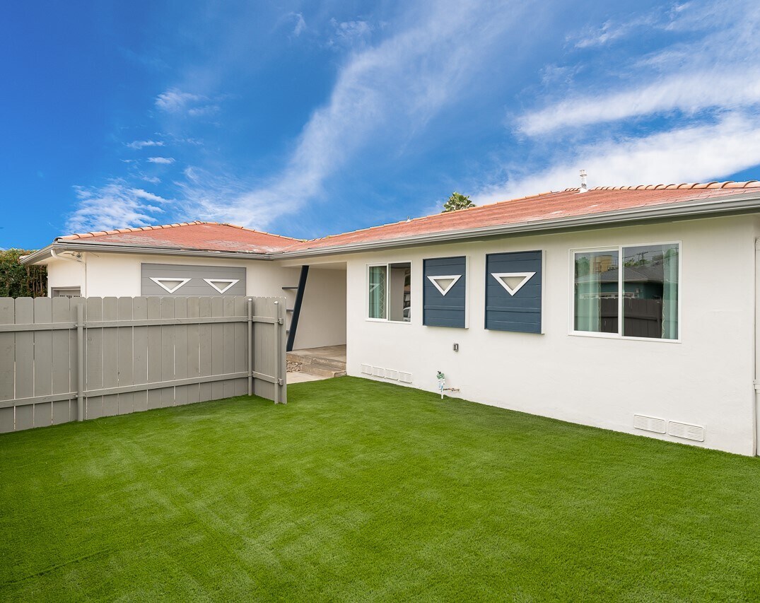 Building Photo - 5737 Dorothy Dr