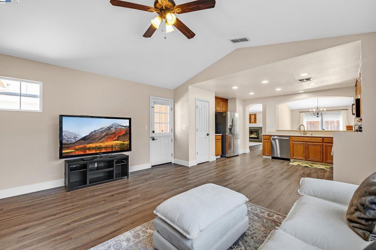 Building Photo - 1636 Green Springs Ct