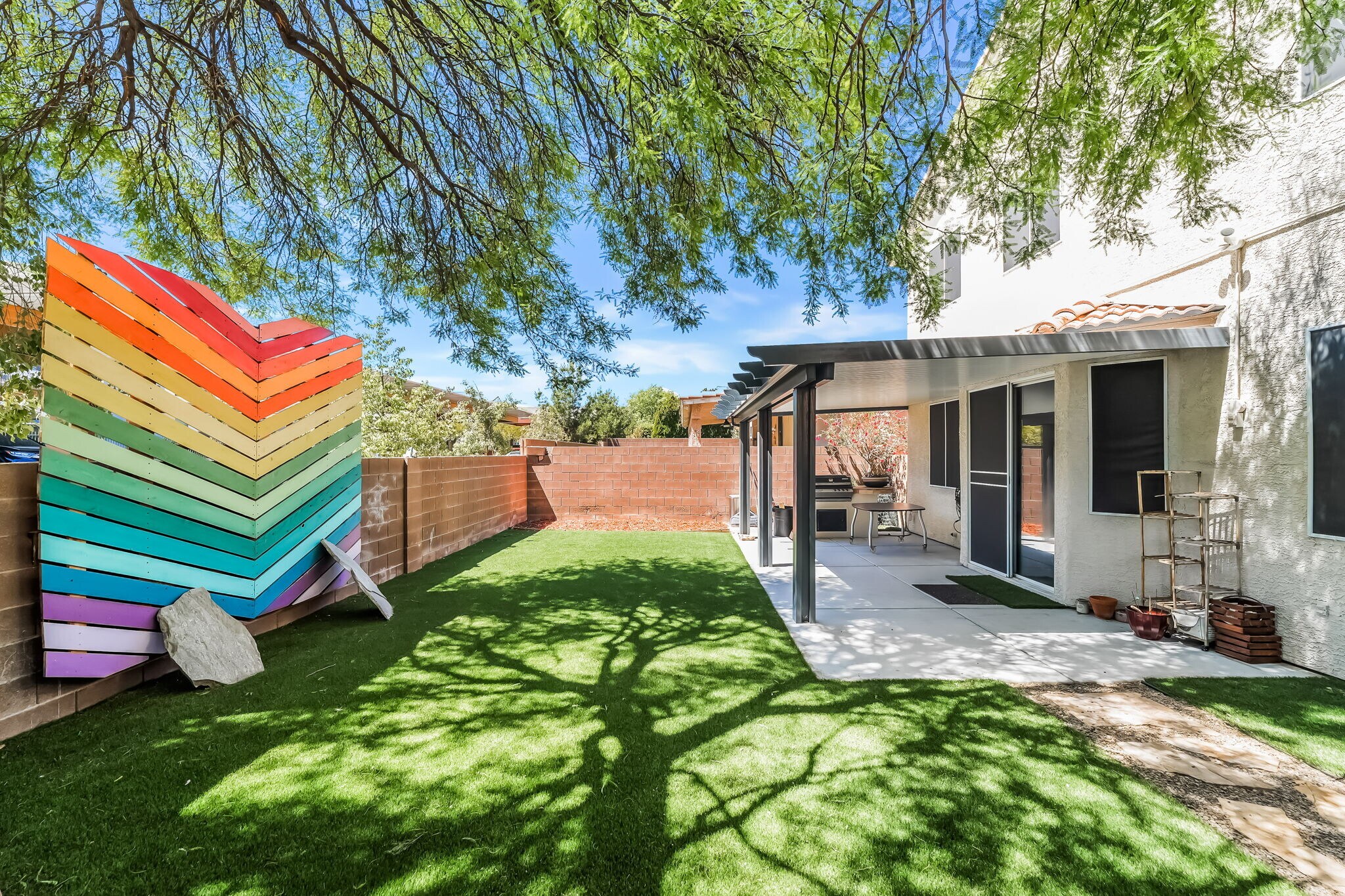 Building Photo - 9921 Canyon Peak Dr