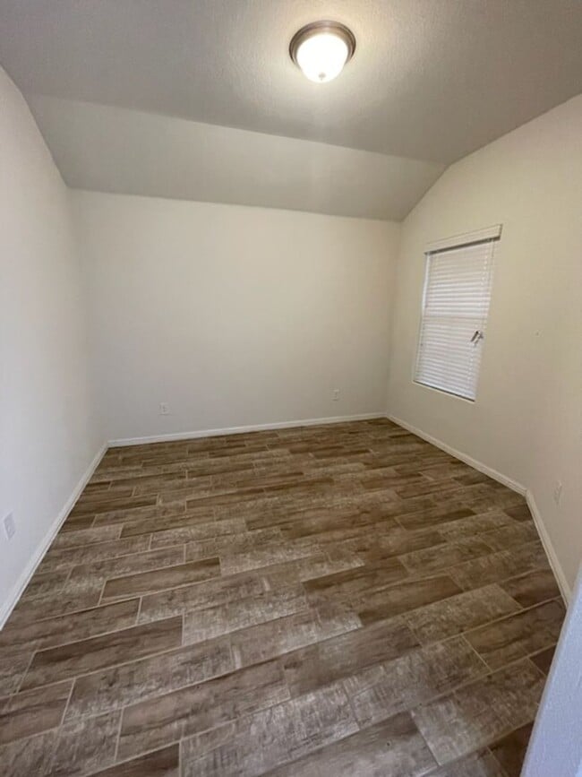 Building Photo - 4212 Tollcross Ln