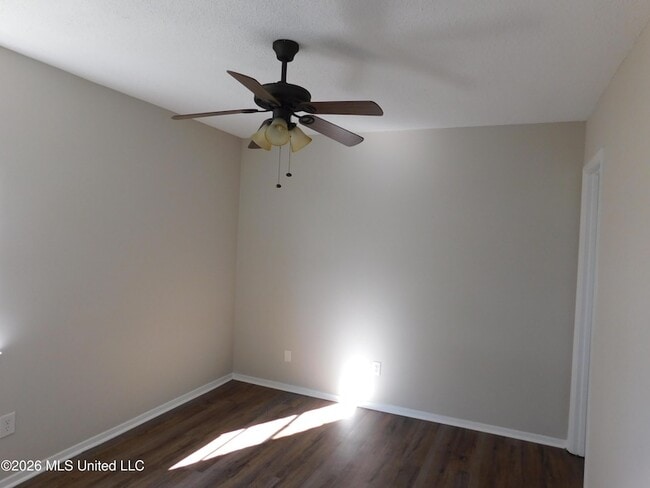 Building Photo - 1926 Dorchester Dr