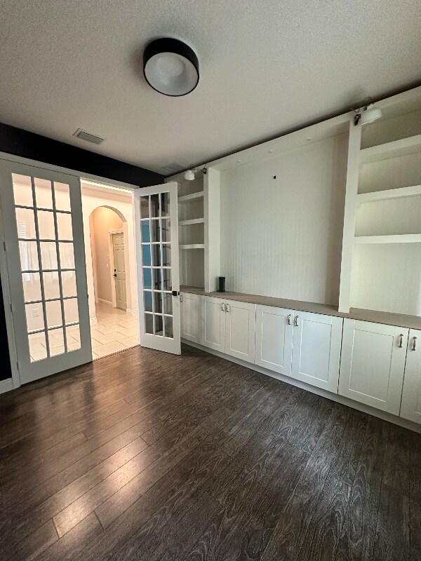 Building Photo - 16128 Mead St