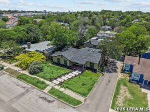 Building Photo - 914 Halliday Ave