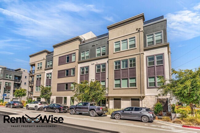 Building Photo - 2835 5th St