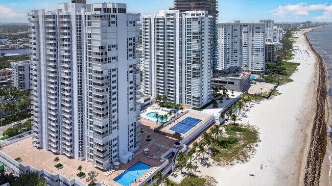 Building Photo - 1370 S Ocean Blvd