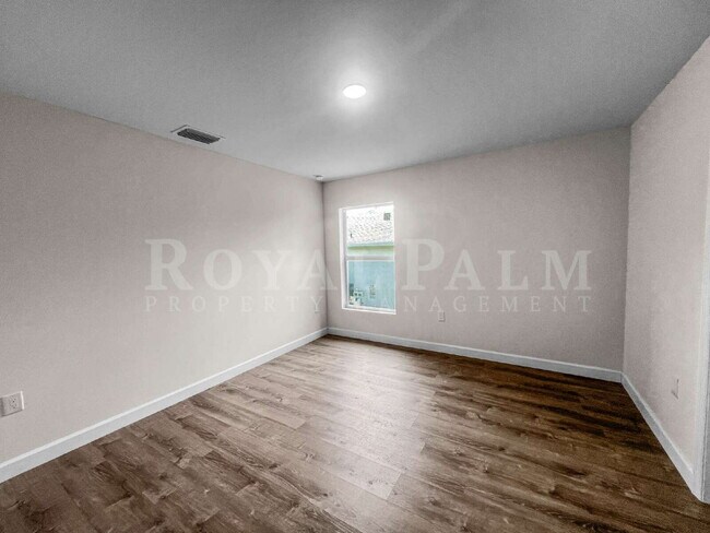 Building Photo - Spacious 3BR/2BA Duplex in Lehigh Acres & $500 Off Your First Month If You Apply by Aug 20th!