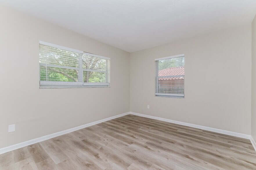 Building Photo - 1248 Hanover Ct