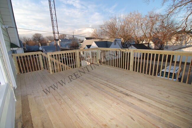 Building Photo - 4812 25th Ave