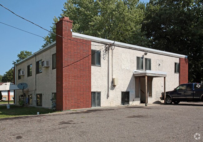 Primary Photo - 120 8th Ave SE