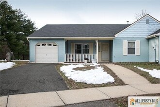 Building Photo - 15 Clemmens Ct