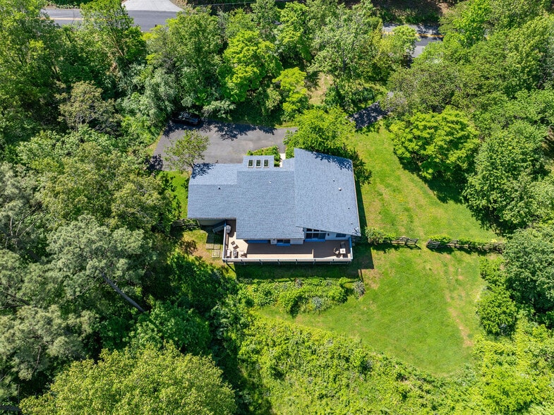 Building Photo - 4047 Amicus Rd