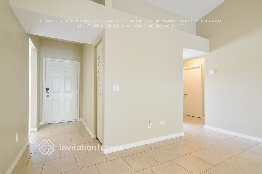 Building Photo - 1330 Coolmont Dr