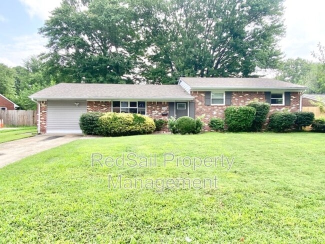 Primary Photo - 504 Beech Dr