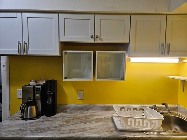 Building Photo - 1263 Grotto St