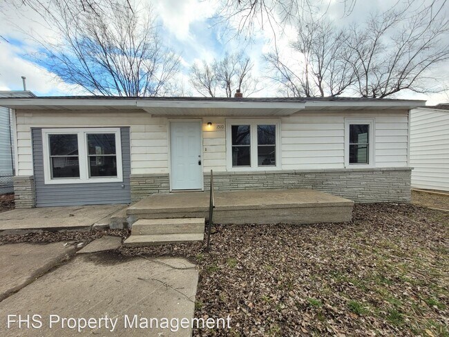 Primary Photo - 4 br, 2 bath House - 1510 W Lynn St
