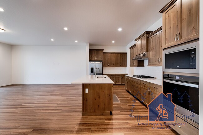 Building Photo - 8548 W Lilburn St