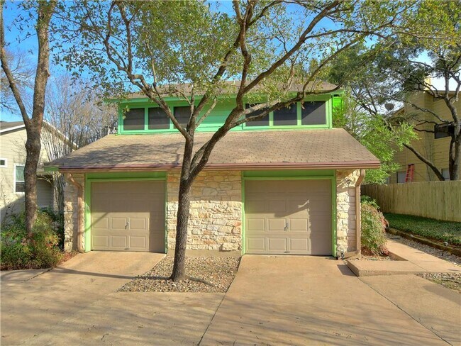 Primary Photo - 1301 Spyglass Dr