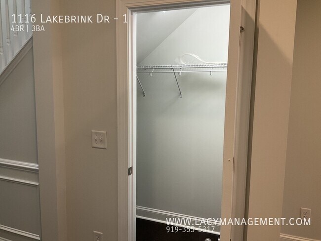 Building Photo - 1116 Lakebrink Dr