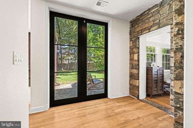 Building Photo - 1623 Jonquil St NW