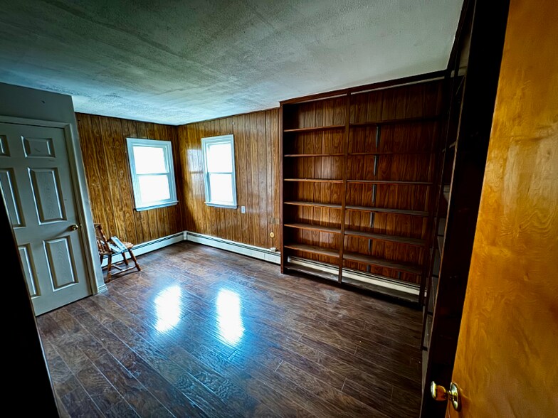 Building Photo - 24 Brandon Ave