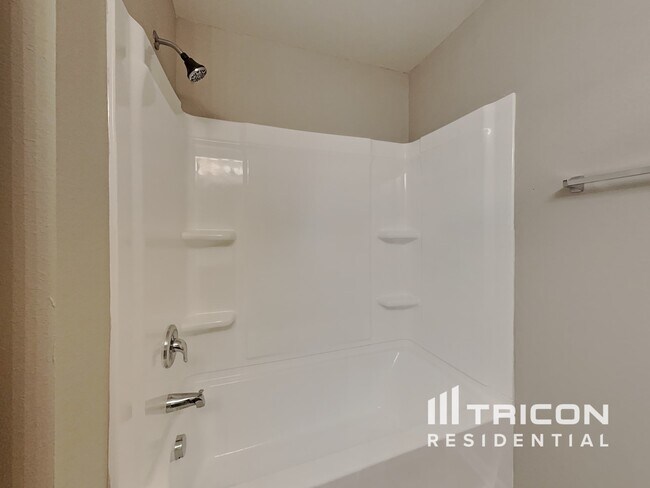 Building Photo - 314 Botanical Ct