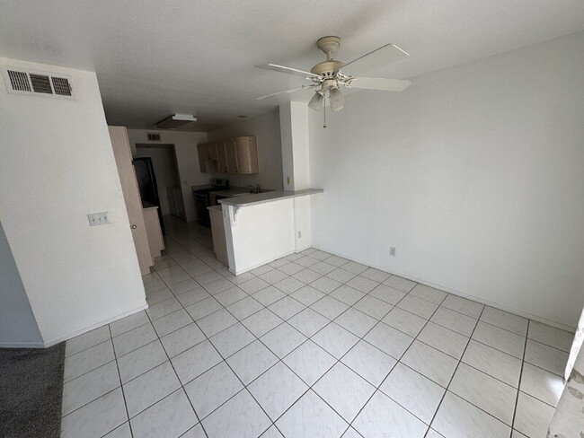 Building Photo - 8036 Laurena Ave