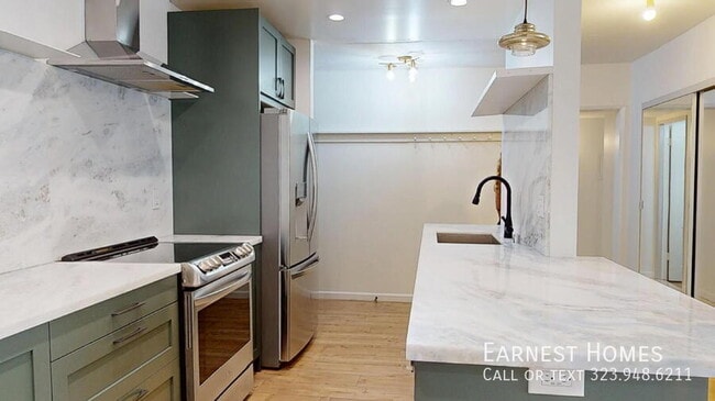 Building Photo - 1745 Camino Palmero St