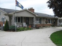 Building Photo - 11328 Kingsley Dr