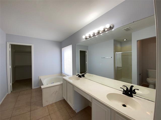 Building Photo - 5204 Vista Verde Dr