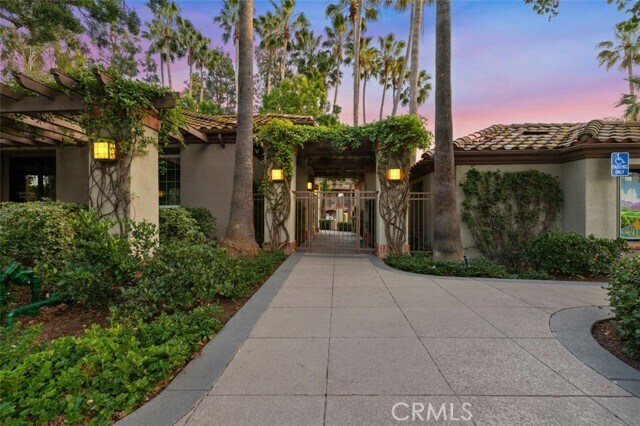 Building Photo - 2800 Keller Dr