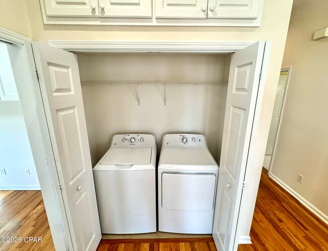 Building Photo - 13800 Pelican St