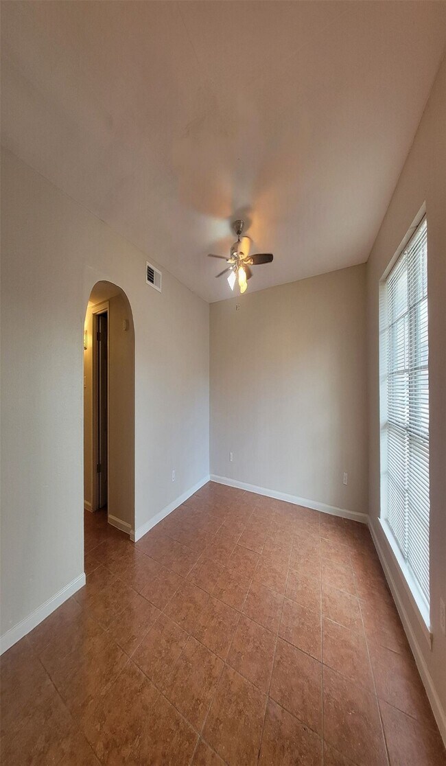 Building Photo - 7301 Jensen Dr