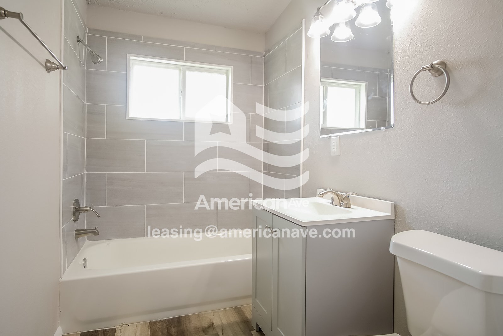 Building Photo - 5429 N Elgin Ave