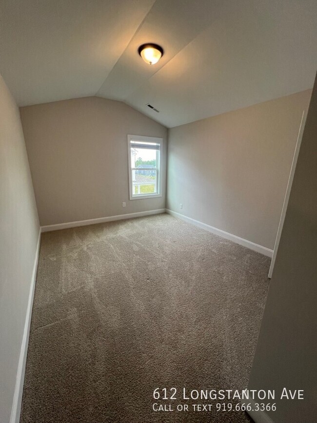 Building Photo - 612 Longstanton Ave