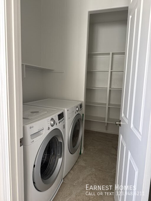 Building Photo - 9241 N Lamia Ct